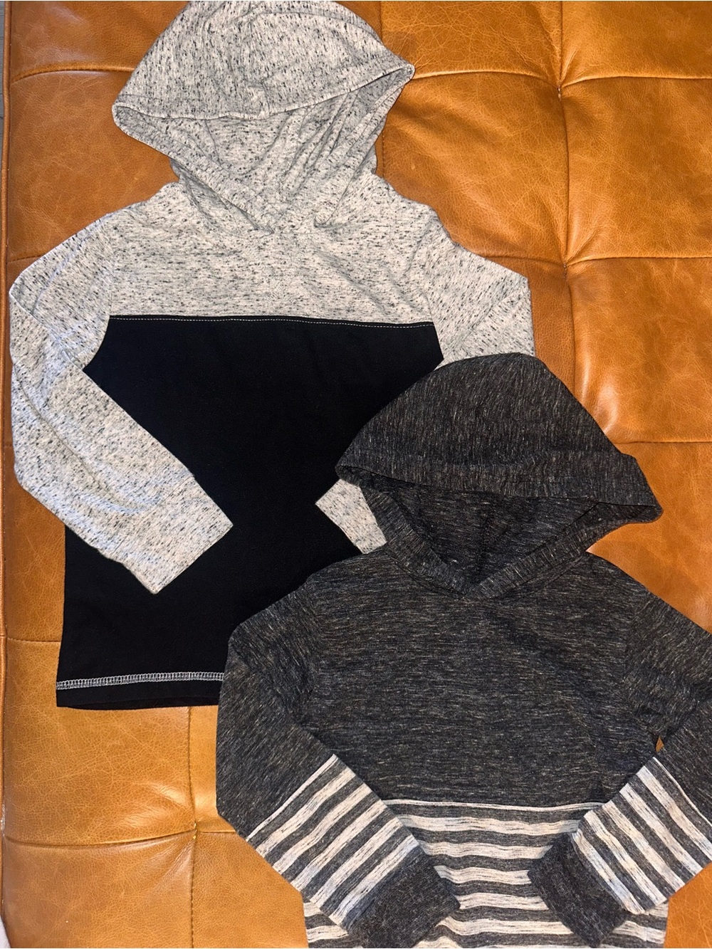 Arizona Jean Company Kids Hooded Colorblock Tops - Heather Gray & Black
